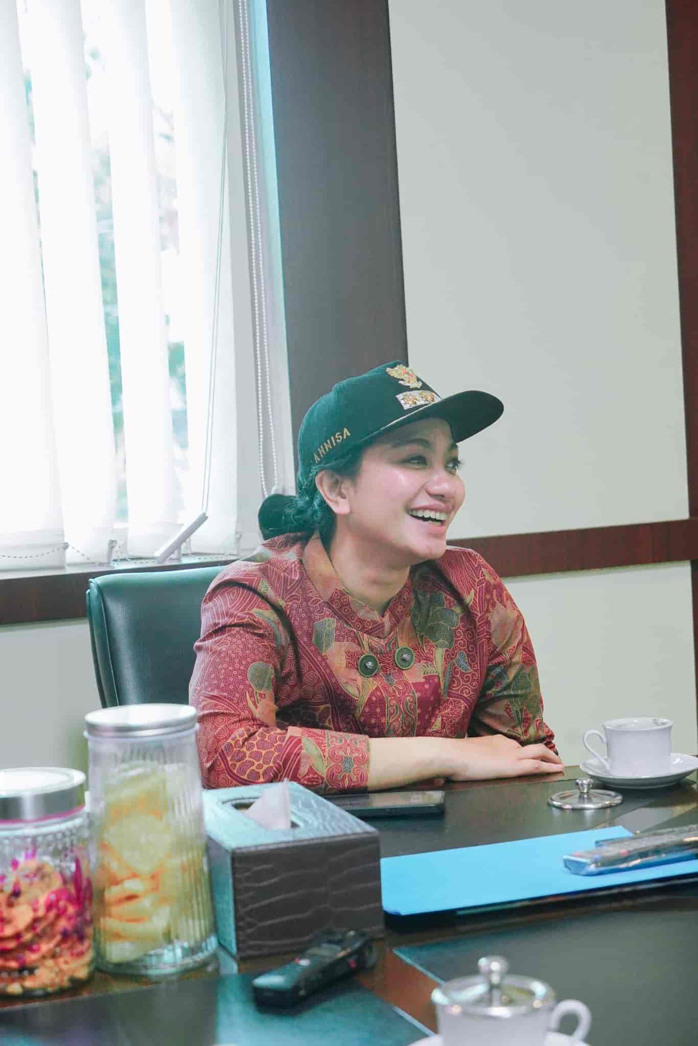 Perjuangan Bupati Dharmasraya untuk Pendidikan, Infrastruktur, dan Air Bersih