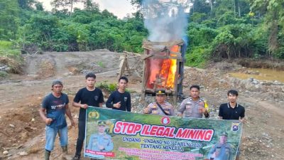 Polres Solok Selatan Musnahkan Peralatan Tambang Ilegal di Lokasi Ekstrem