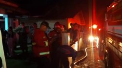 Respons Cepat Damkar Padang, Kebakaran Rumah PNS di Bungus Berhasil Dipadamkan dalam 35 Menit
