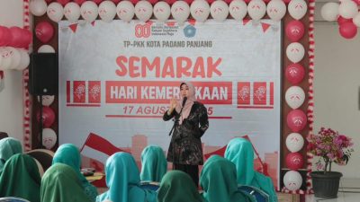 Semarak HUT ke-80 RI, PKK Padang Panjang Gelar Lomba Rias Wajah Kreatif