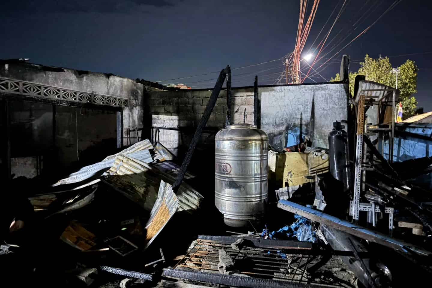Wakil Wali Kota Padang Kunjungi Korban Kebakaran di Lubuk Begalung