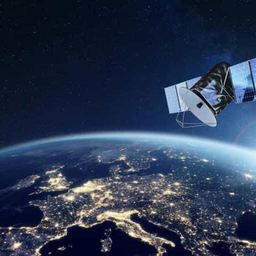 Tiongkok Uji Panggilan Video Satelit ke Smartphone 5G Pertama di Dunia, Tantang Dominasi Global