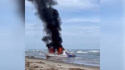 Detik-detik Kapal Patroli KKP Dibakar Massa di Pesisir Selatan, 8 Petugas Lolos dari Maut!