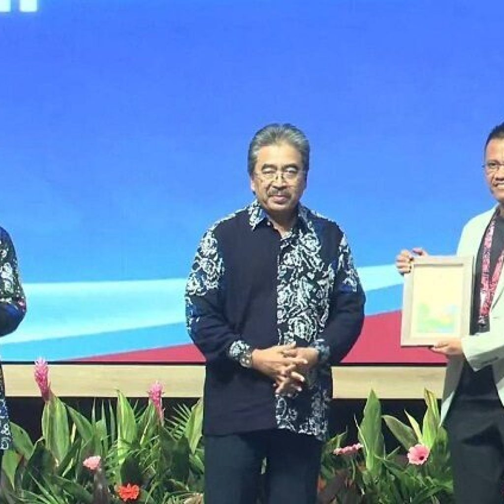 Kota Padang Raih Penghargaan Circular Economy di ASEAN ESC Award 2025