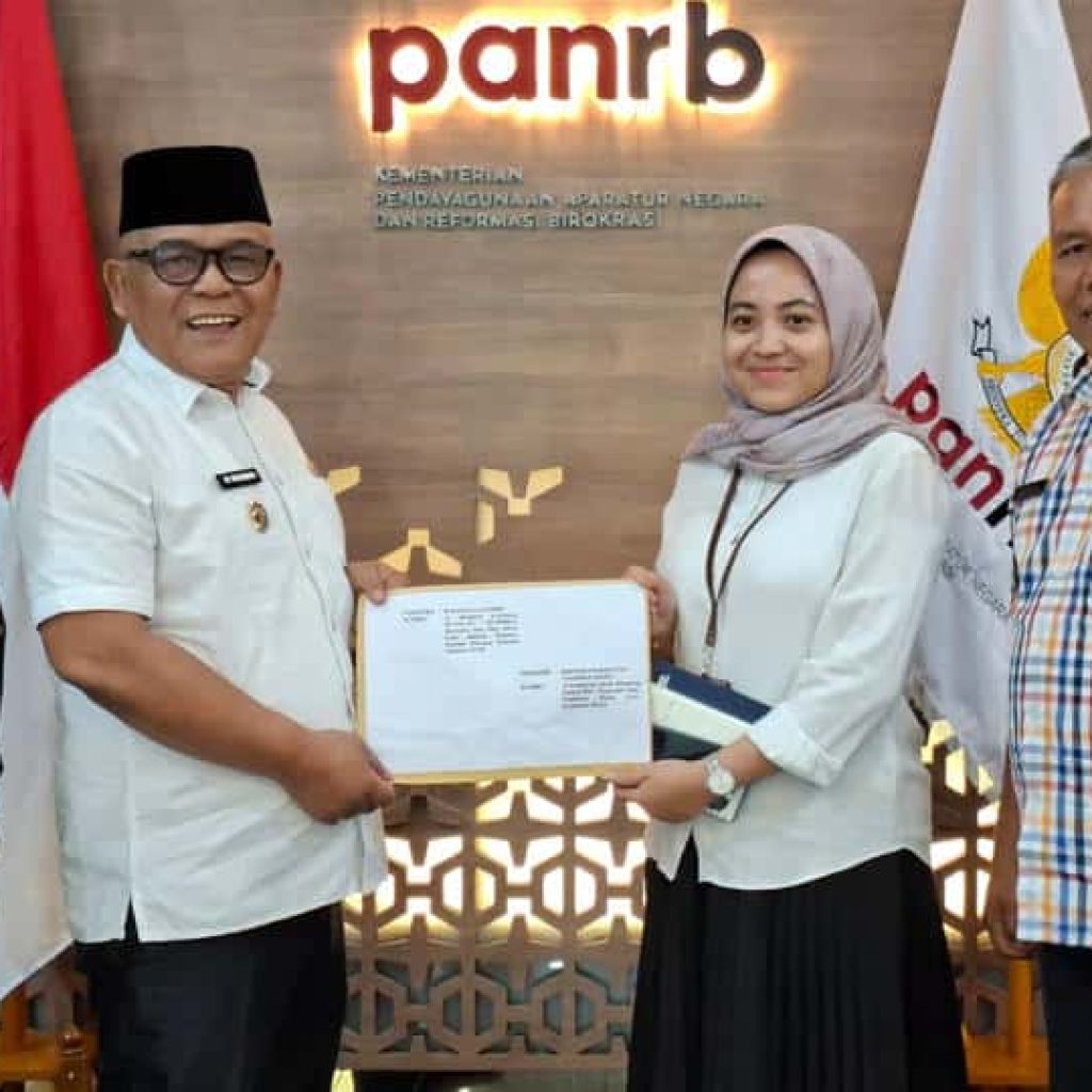 Masa Depan Cerah Honorer Pasaman Barat: Bupati Yulianto Perjuangkan Pengangkatan PPPK Paruh Waktu