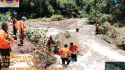 Penanganan Cepat Longsor di Ngarai Sianok, Agam BPBD dan Warga Bahu-Membahu Normalisasi Sungai