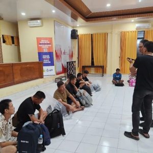 7 WN Tiongkok Diamankan di Rote Ndao Diduga Imigran Ilegal, Nasib 10 Orang Kini di Tangan Polisi