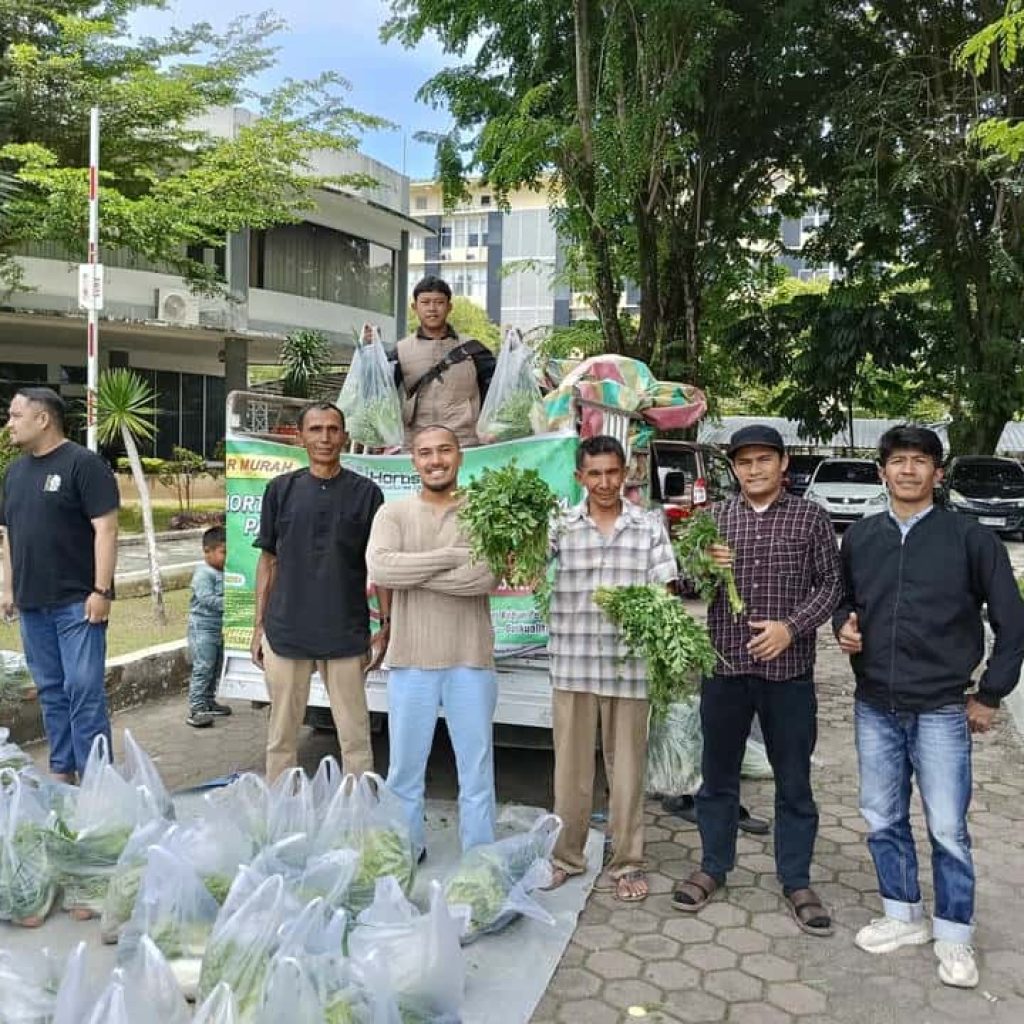 Akses Pasar Tuntas, 300 Paket Sayuran Petani Milenial Sumbar Ludes dalam Empat Jam di Kantor Gubernur
