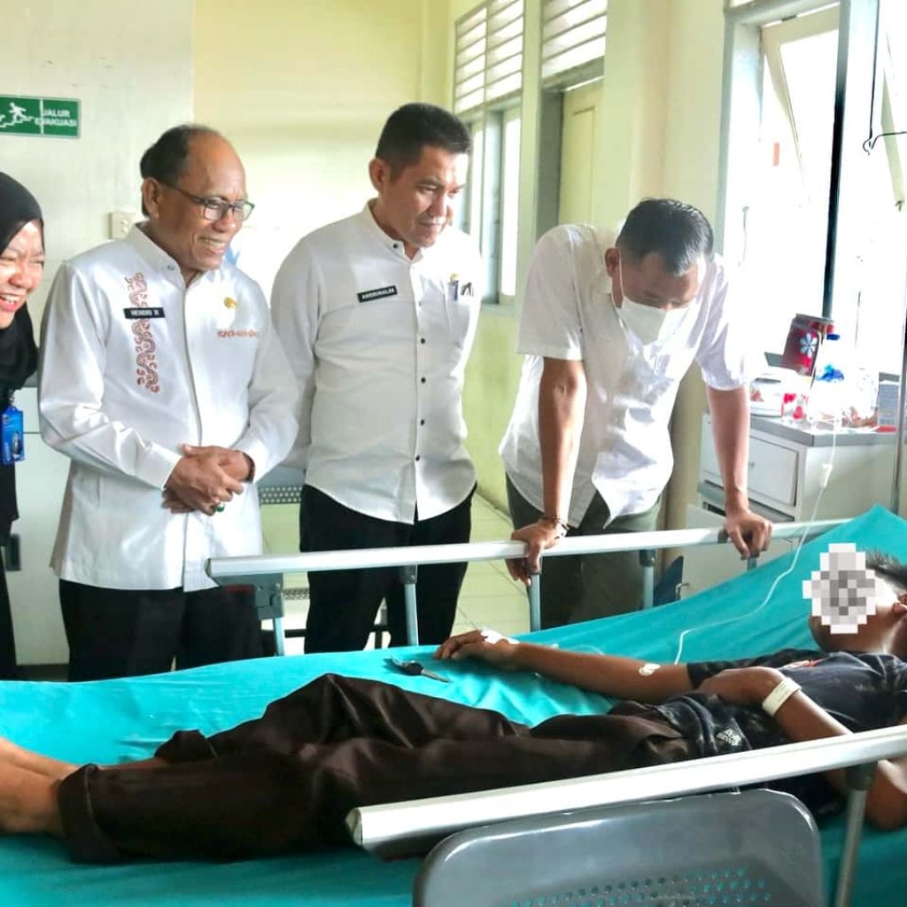 Direktur BGN Turun Langsung ke RSUD Lubuk Basung, Janji Biaya Pasien Dugaan Keracunan MBG Ditanggung Penuh Pemerintah