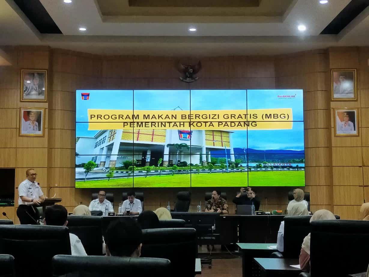 Makanan Bergizi Gratis Padang, Lebih dari Asupan, Pondasi Karakter Generasi Muda