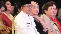 Sosok Inspiratif Eka Putra Sebut Tante Atitje Simbol Perjuangan dan Pelestarian Budaya Tenun Tanah Datar