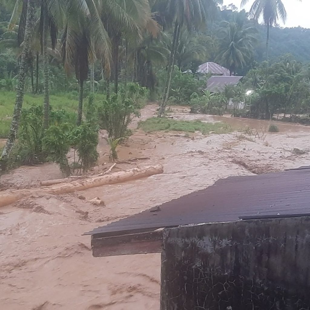 5 Wilayah di Sumatra Barat Dihantam Bencana Serentak, Banjir dan Longsor di Sumbar Capai Tingkat Mengkhawatirkan, Agam Paling Parah