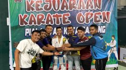 Anggota Brimob Polda Sumbar Raih Juara 1 Karate Open Piala Walikota Padang