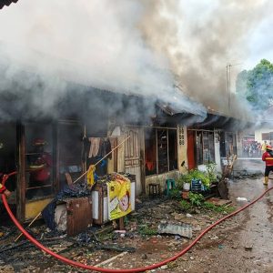 Empat Unit Kontrakan di Alang Laweh Terbakar, Kerugian Ditaksir Ratusan Juta