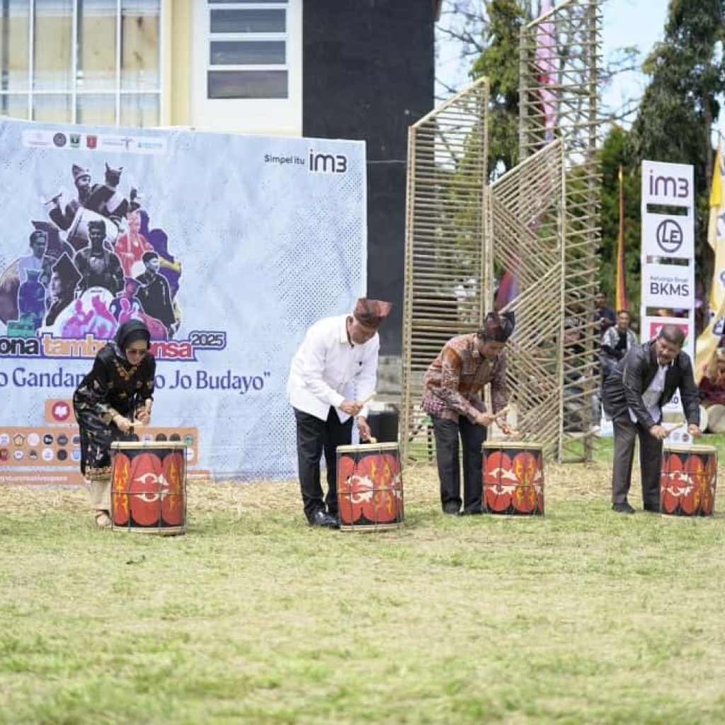Gema Budaya Minangkabau, Gubernur Mahyeldi Puji Generasi Muda Pelestari Tambua Tansa
