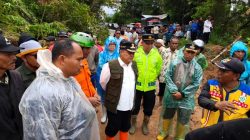Optimalkan Penanganan Bencana Agam, Bupati Benni Warlis Turun Langsung ke Lokasi Terdampak Banjir dan Longsor