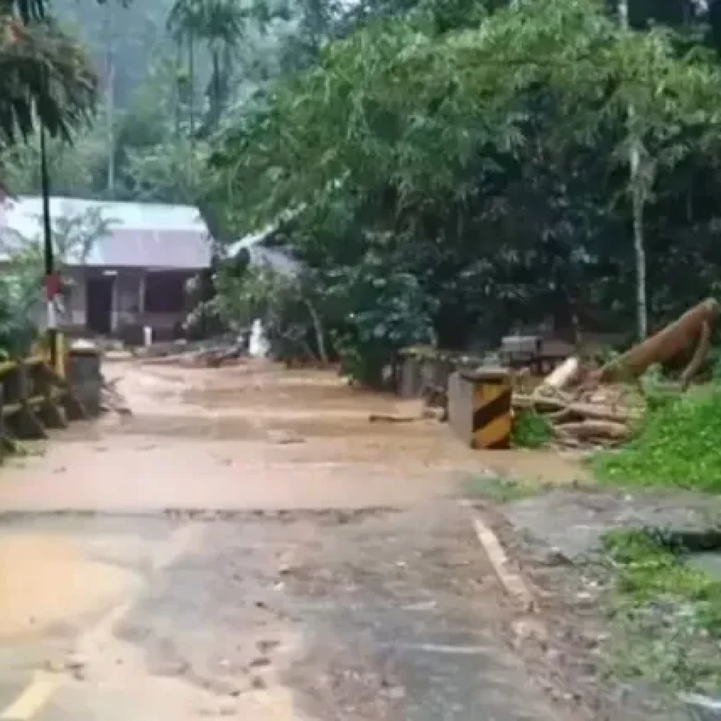 Pemerintah Tetapkan Status Siaga Bencana Sumbar Akibat Cuaca Ekstrem Hantam 7 Daerah