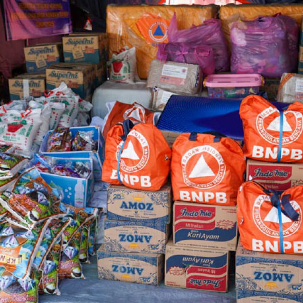 125 Ton Bantuan Darurat Dikirim ke Tiga Provinsi di Sumatra via Udara dan Laut: Operasi Logistik Besar Hadapi Bencana