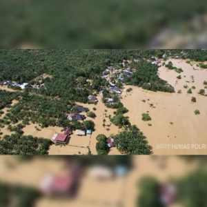 Angkut 22,5 Ton Bantuan Udara, WWF Indonesia dan Polri Bergerak Cepat Bantu Korban Banjir Aceh