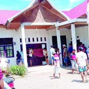 Belasan Warga Segel Kantor Wali Nagari Kapelgam, Pelayanan Lumpuh