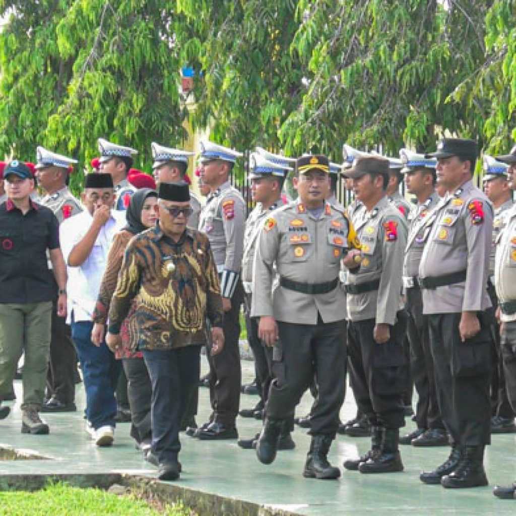 Bupati Pasbar Hadiri Apel Operasi Lilin 2025, Pengamanan Nataru Diperketat