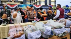 Di Tengah Bencana, Polda Sumbar Gagalkan Penyelundupan 120 Kg Ganja
