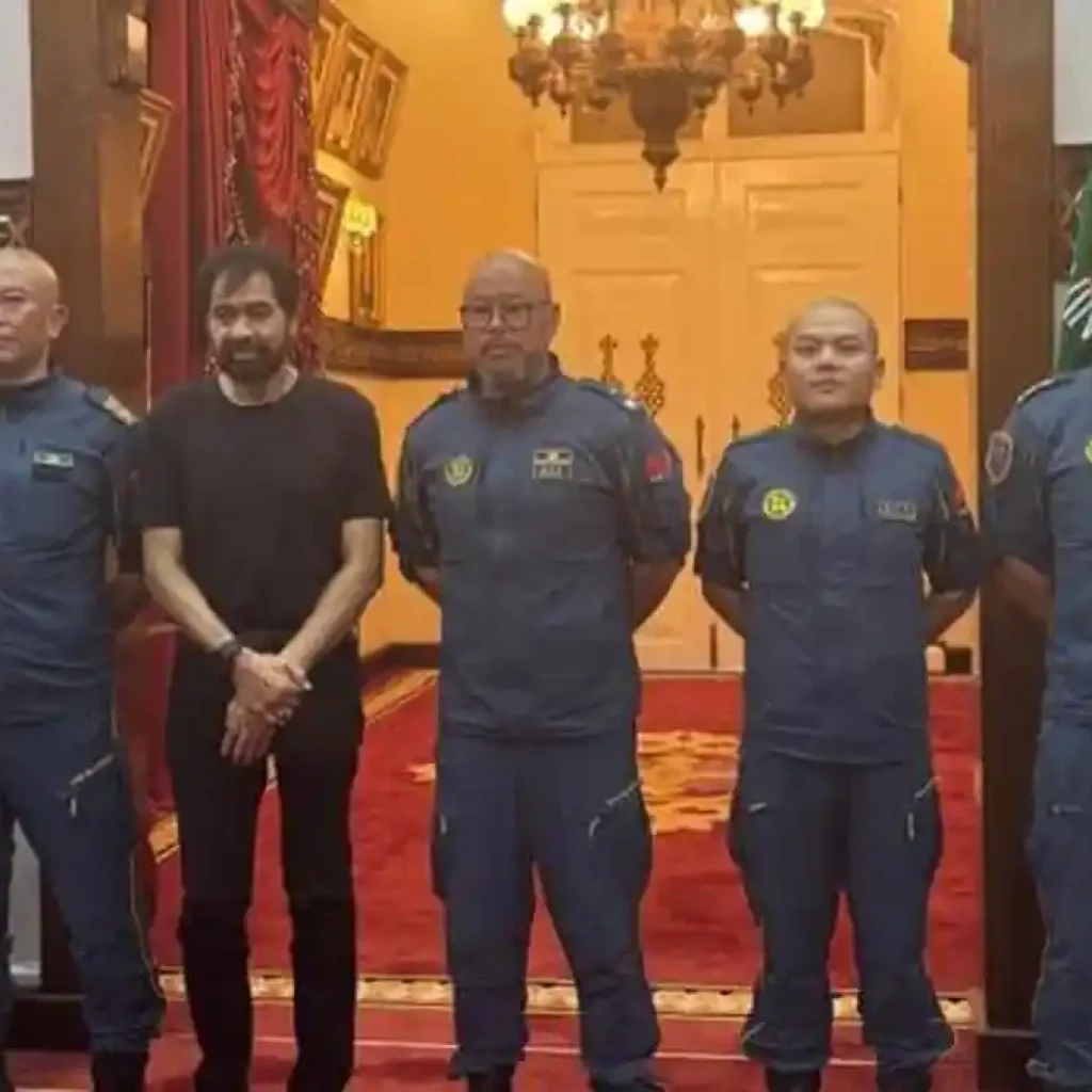 Gubernur Aceh Muzakir Manaf Didukung Tim China dan Malaysia dalam Pencarian Korban Banjir yang Tertimbun Lumpur