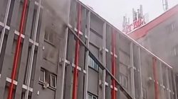 Hotel New Hollywood Pekanbaru Terbakar, Api Diduga Muncul dari Kamar Tamu