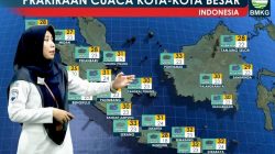 Hujan dan Petir Diprediksi Guyur Sebagian Besar Indonesia Senin Ini