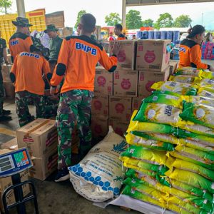 ITS Kirim 7 Ton Beras dan Relawan ke Aceh, Pos Pendamping Nasional Terima Dukungan Baru