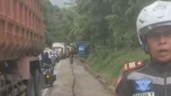 Jalan Licin Tumpahan CPO, Arus Padang–Solok Tersendat Lagi