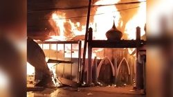 Kebakaran di Simpang Pasar Bandar Buat Padang, 4 Bangunan Terbakar dan Jalan Padang–Indarung Putus Total