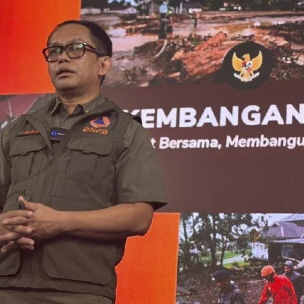 Pemerintah Terapkan Modifikasi Cuaca Antisipasi Banjir Susulan Agam yang Terus Mengintai