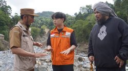 Willi Salim dan Ustaz Derry Sulaiman Soroti Dampak Bencana Padang Panjang, Komitmen Bangun Rumah Warga Hanyut