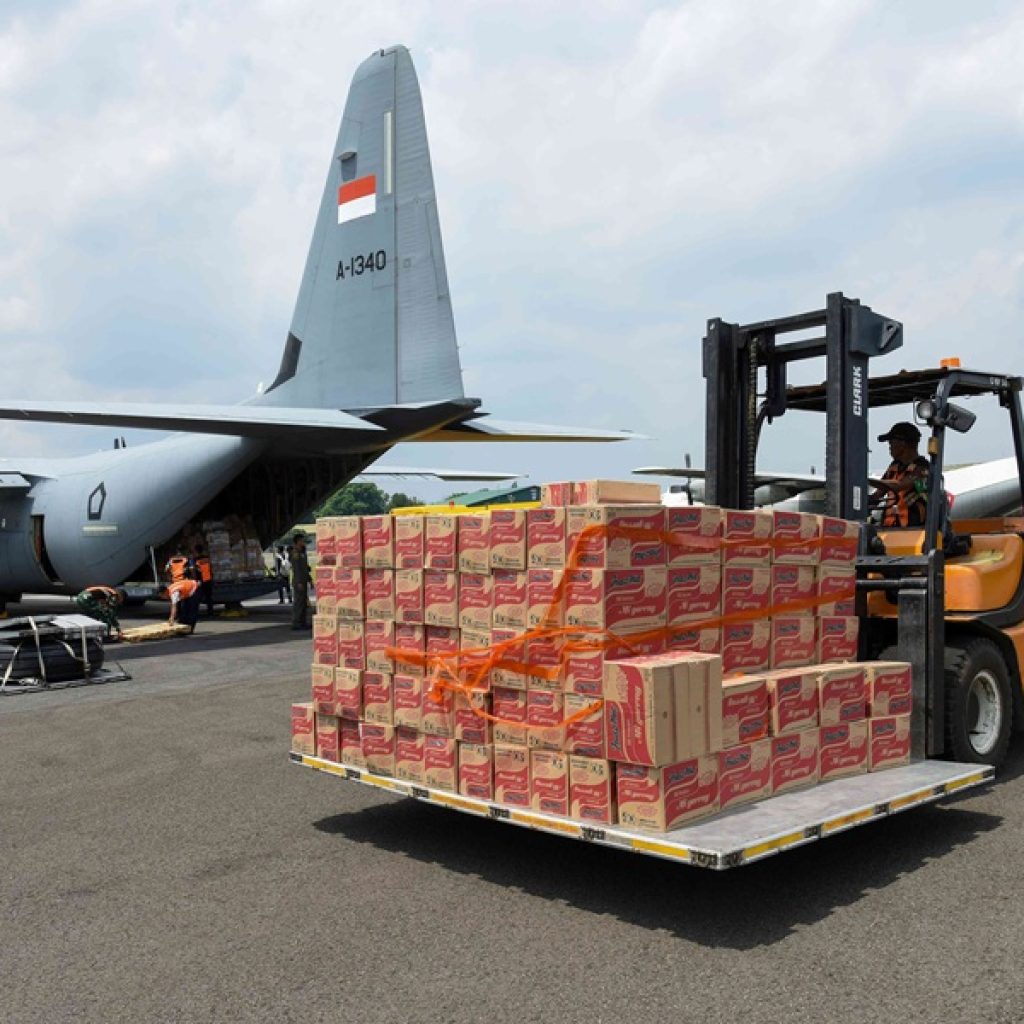 Aksi BNPB! Salurkan Logistik Bencana Tapanuli Via Darat dan Udara, Total Bantuan Capai 10 Ton