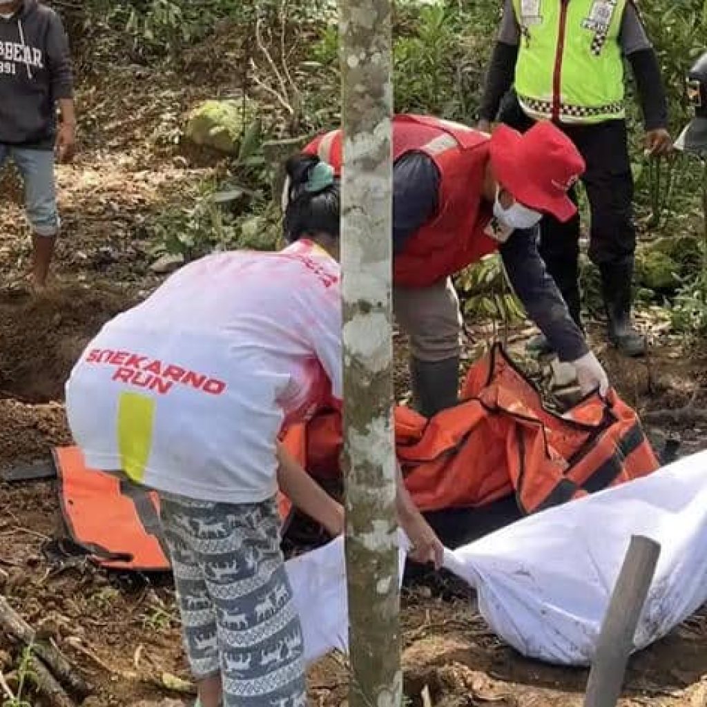 Mayat Balita Korban Galodo Ditemukan di Selokan Malalak Agam