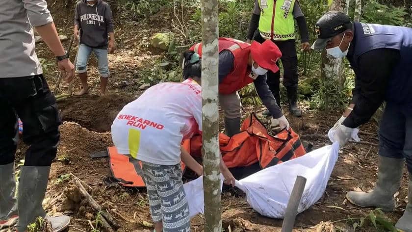 Mayat Balita Korban Galodo Ditemukan di Selokan Malalak Agam