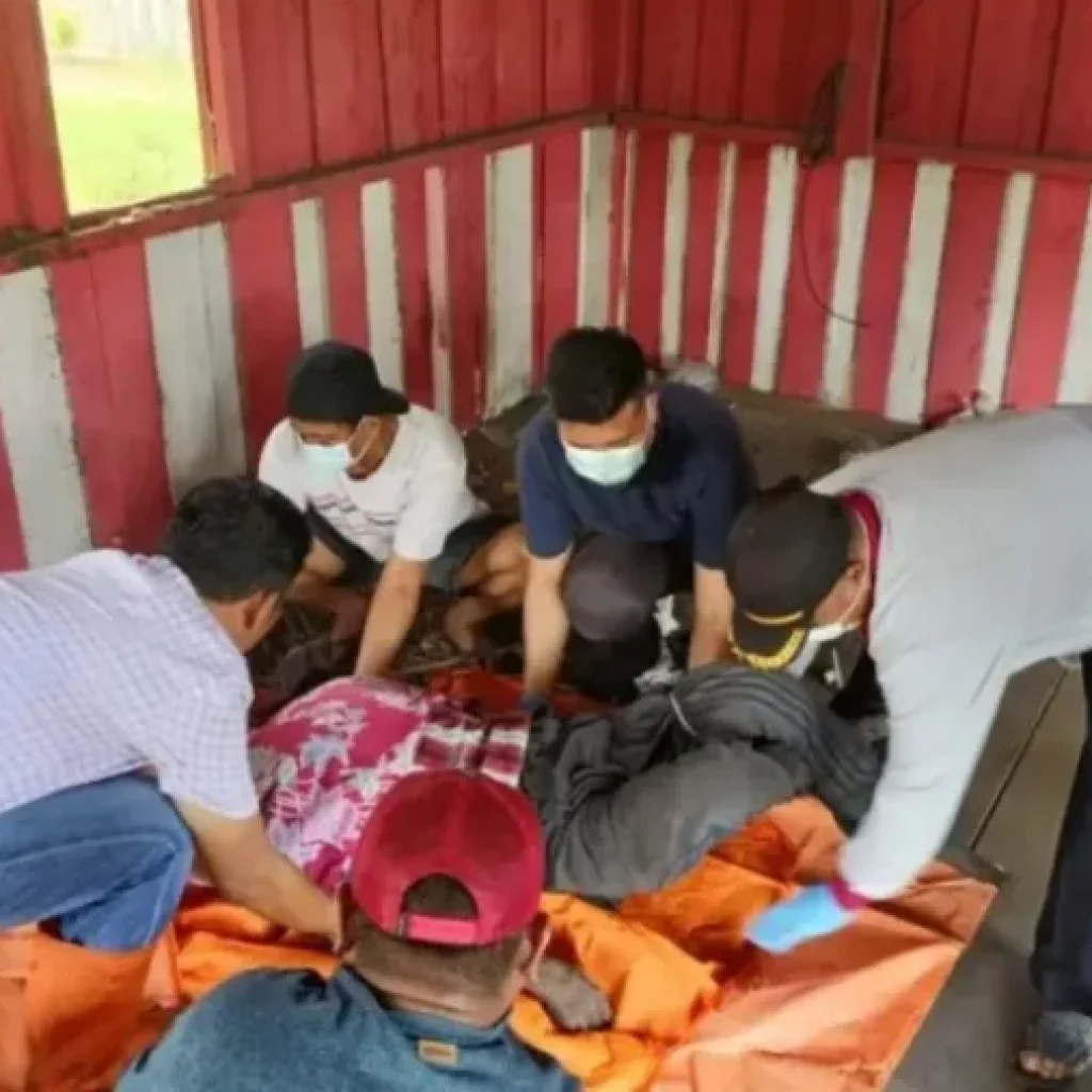 Mayat Membusuk di Pos Ronda Dharmasraya Gegerkan Warga Pulau Punjung