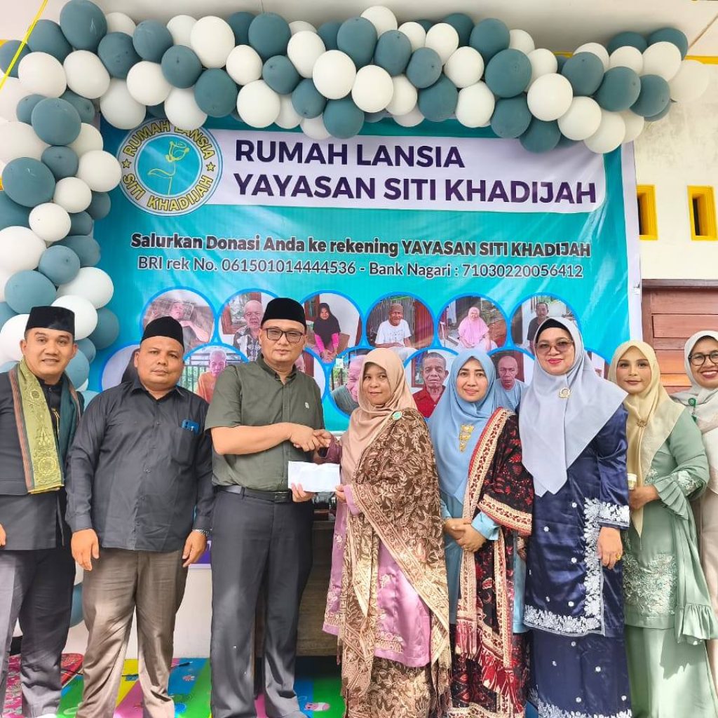 Pemkab Pasaman Barat Santuni Lansia dan Anak Yatim di Hari Jadi ke-22