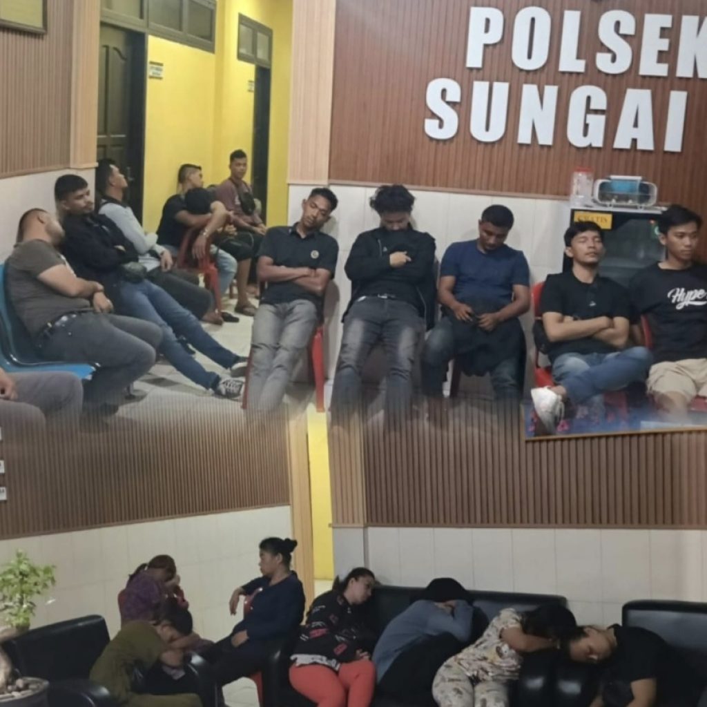 Polisi Dumai Gagalkan Penempatan Ilegal 26 PMI ke Malaysia, Tiga Warga Lokal Diamankan