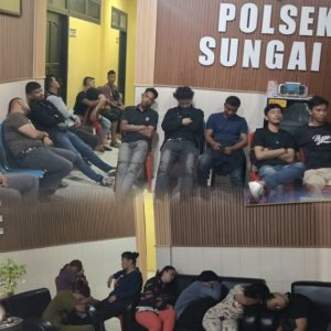 Polisi Dumai Gagalkan Penempatan Ilegal 26 PMI ke Malaysia, Tiga Warga Lokal Diamankan
