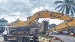 Polres Pasaman Barat Tangkap 8 Penambang Emas Ilegal dan Sita Eskavator di Talamau