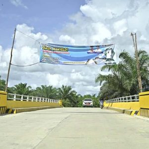 Gubernur Mahyeldi Resmikan Tiga Jembatan Strategis Menuju Pelabuhan Teluk Tapang