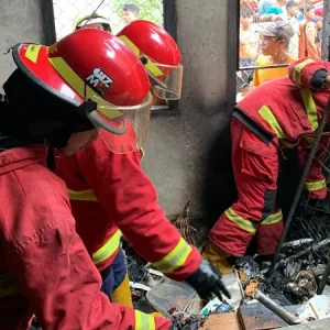 Kebakaran di Padang Hanguskan Kantin SMAN 10 dan Gudang Batipuh Panjang Hari Ini