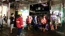 Warga Padang Heboh Akibat Kebakaran Hebat Diduga Rugikan Minimarket Raifan Mart Puluhan Juta Rupiah