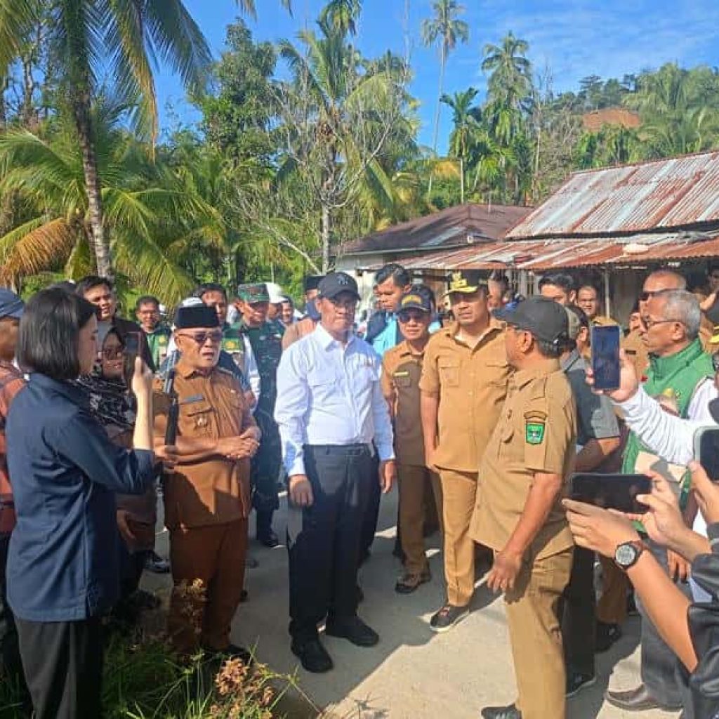 Petani Bisa Bernapas Lega Karena Bupati Yulianto Percepat Pemulihan Lahan Pertanian Pasaman Barat Bersama Mentan