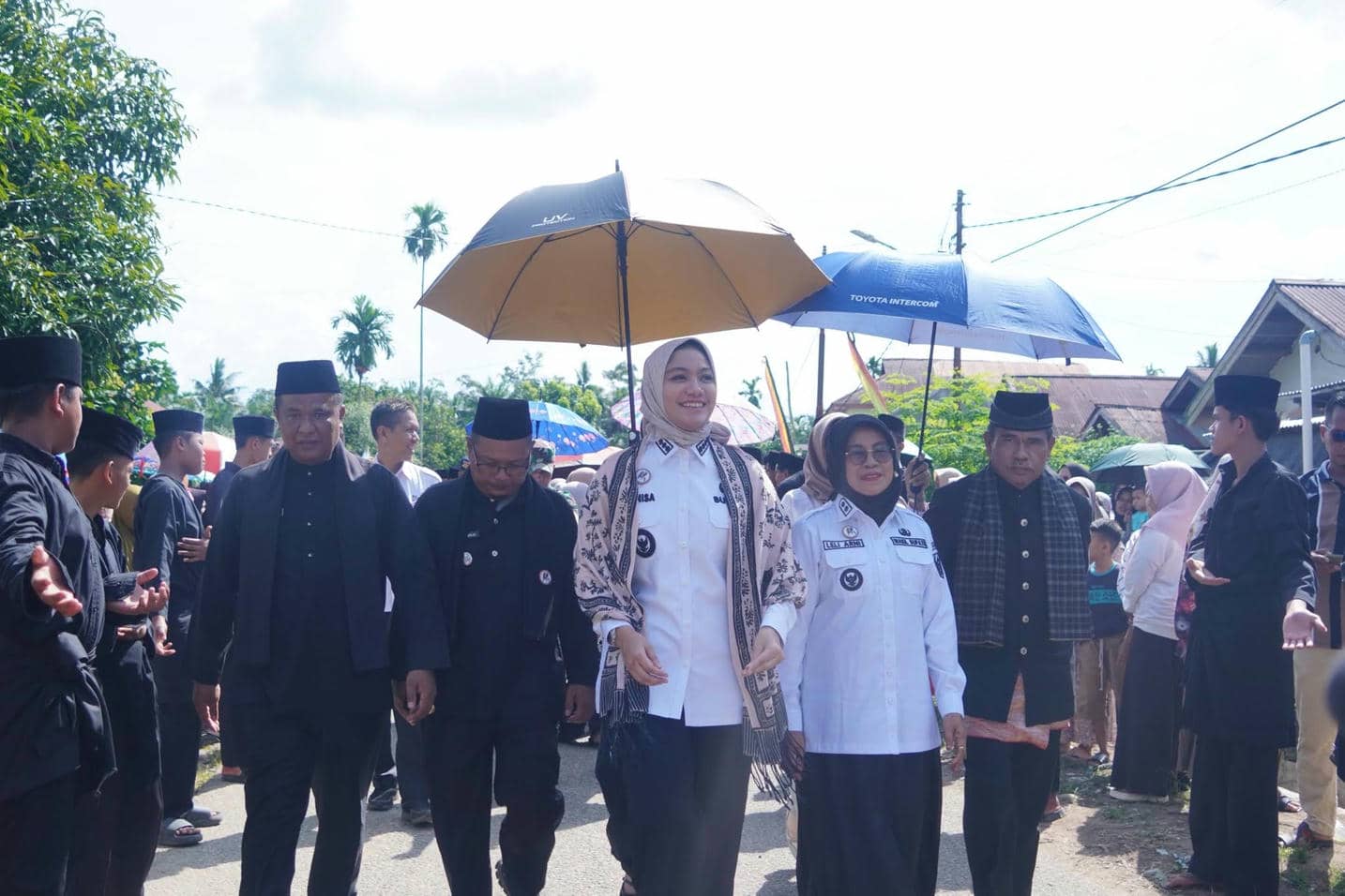 Bupati Annisa Hadiri Ziarah Amanah Silek Pingian Rantau Batanghari dan Ajak Generasi Muda Lestarikan Warisan Budaya