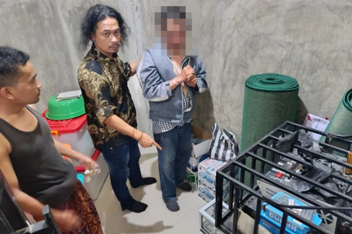 Pria Paruh Baya Curi Kotak Amal di Pasbar, Simpan Linggis dan Obeng dalam Jok Motor