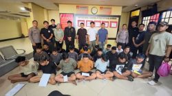 21 Penyebar Judi Online Diciduk Polda Sumbar, Polisi Sita Puluhan Ponsel dan Laptop