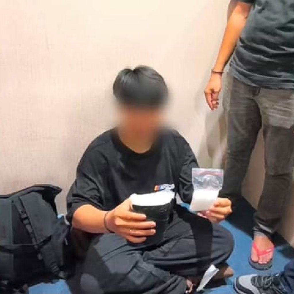 Aksi Nekat Sembunyikan Sabu di Selangkangan Berakhir di Bandara SSK II Pekanbaru